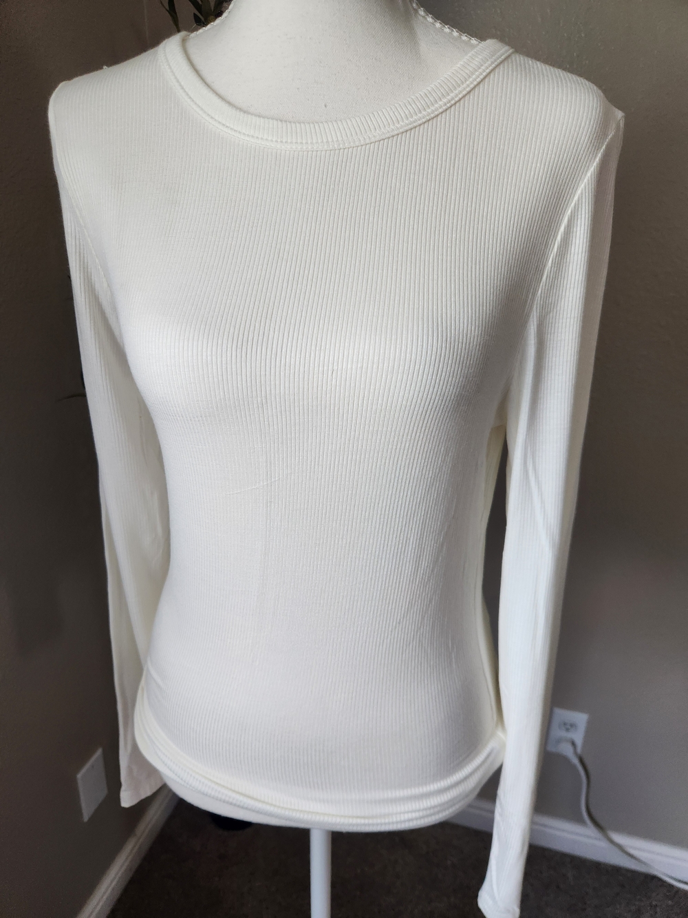 Copper Key Women's Ribbed Long-Sleeve Crewneck Top - Cream